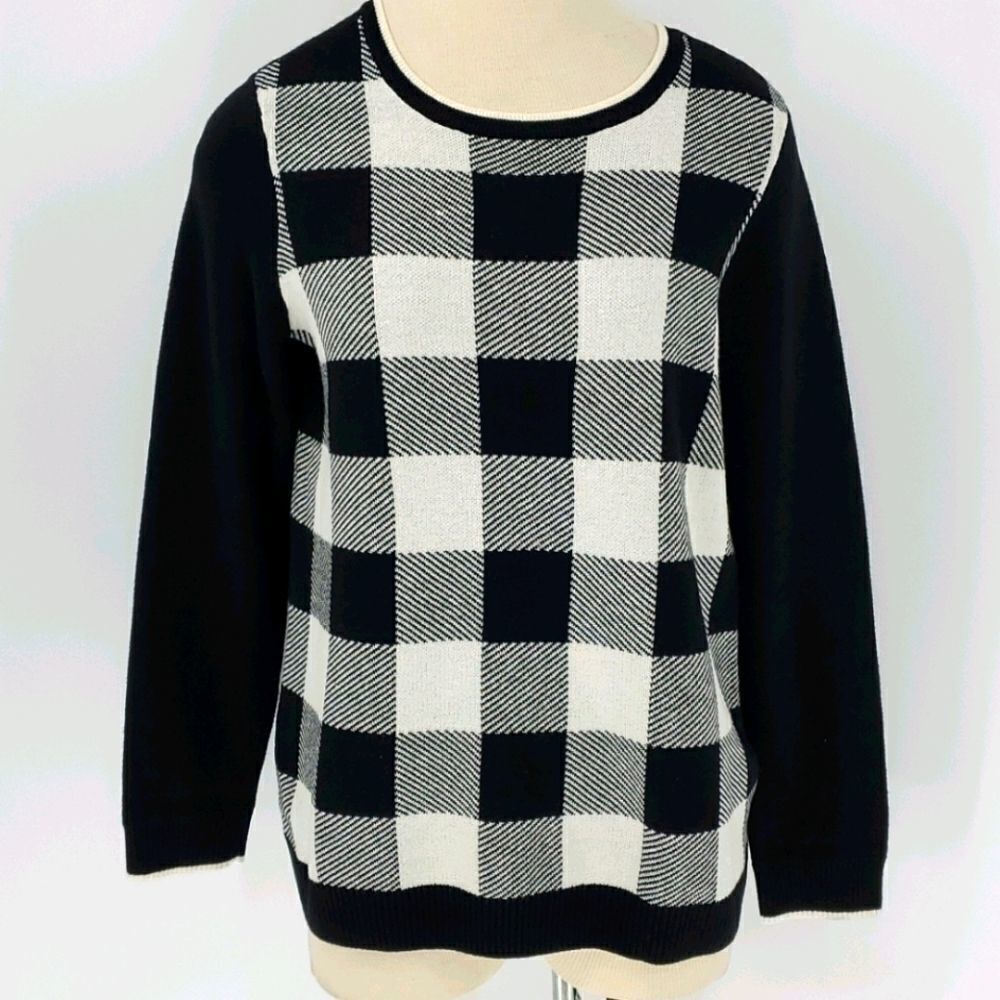 Charter club women's black and white Classic‎ sweater. Meduim